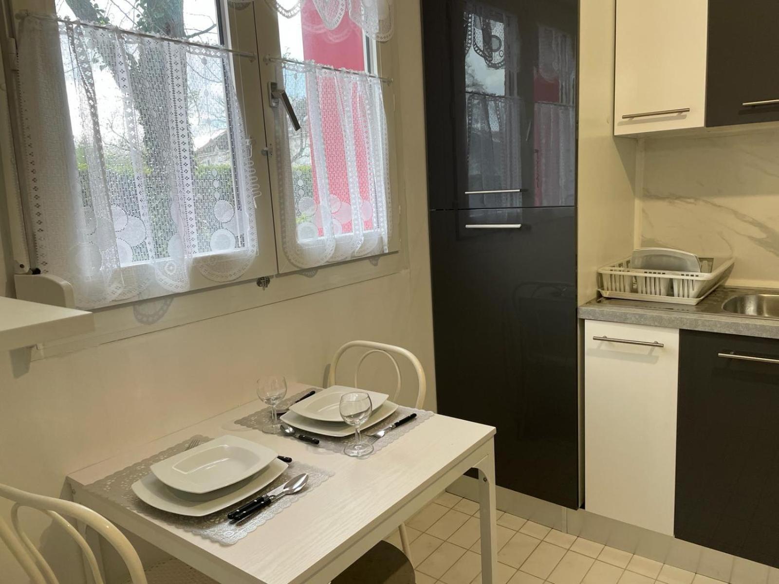 Ferienwohnung F3 Cosy A Cergy A 10 Minutes De La Gare Cergy Prefecture Et Proche Essec Exterior foto